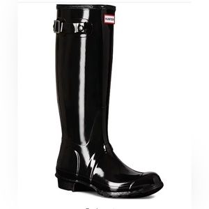 Hunter Women's Original Tall Gloss Buckle Strap Rain Boots